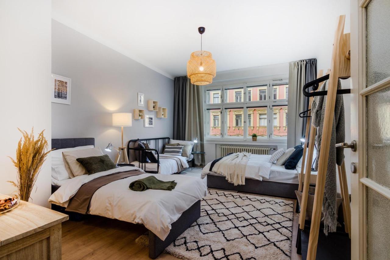 Apt In Prague Charles Bridge 1Km By Michal&Friends Экстерьер фото